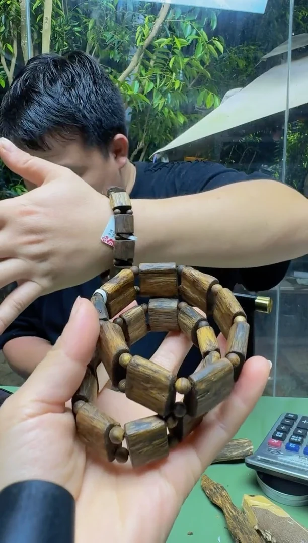 沉香碎屑沉香➕乌身手牌珠18 多样性发1