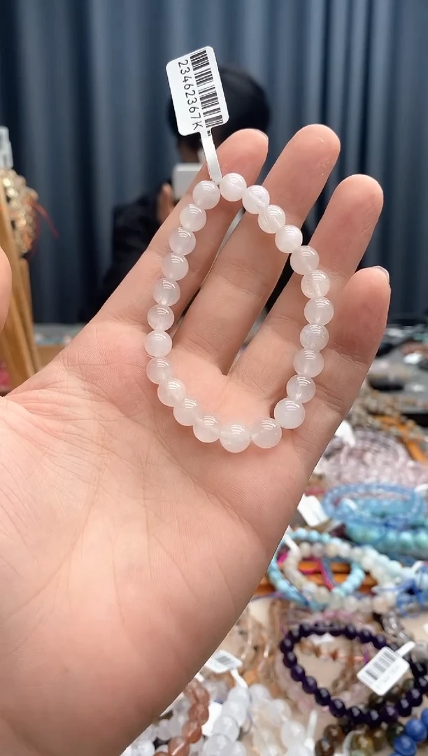 水晶手链未镶嵌白兔毛