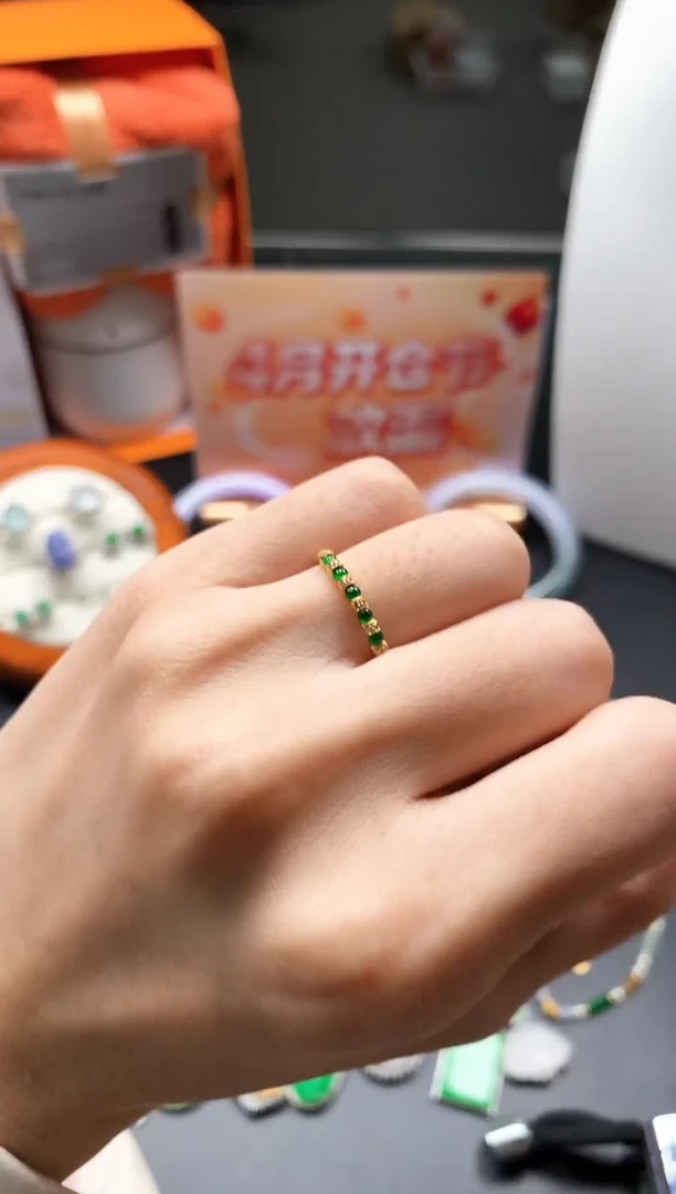 翡翠18K金镶嵌颈饰戒指|不退不换