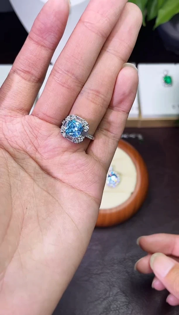 合金合成钻石海蓝戒指