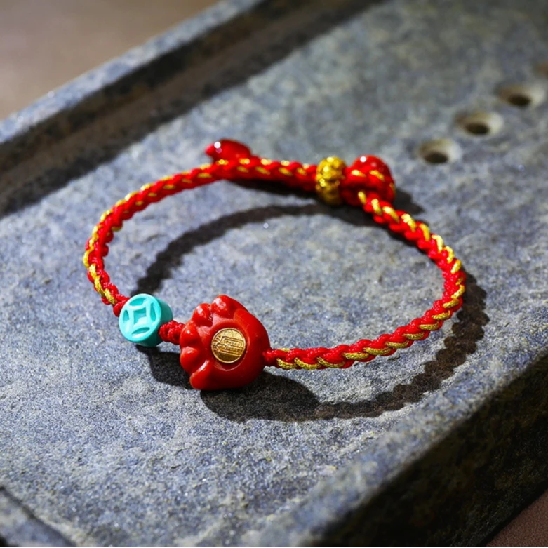 18k金福令手里有Q红绳手链S30766