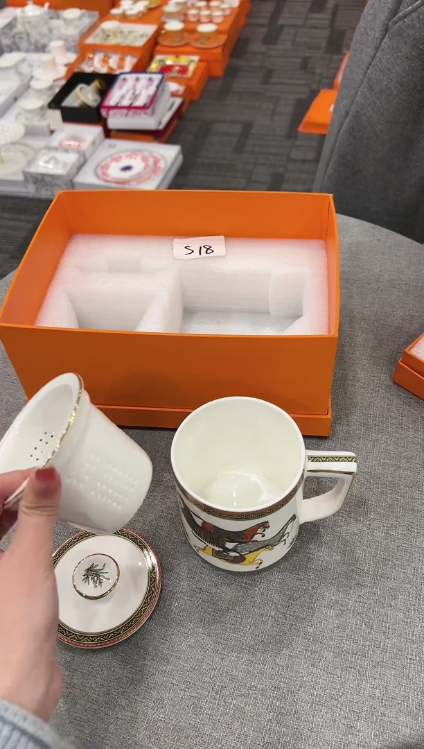 【闪购商品】杯S18--------------