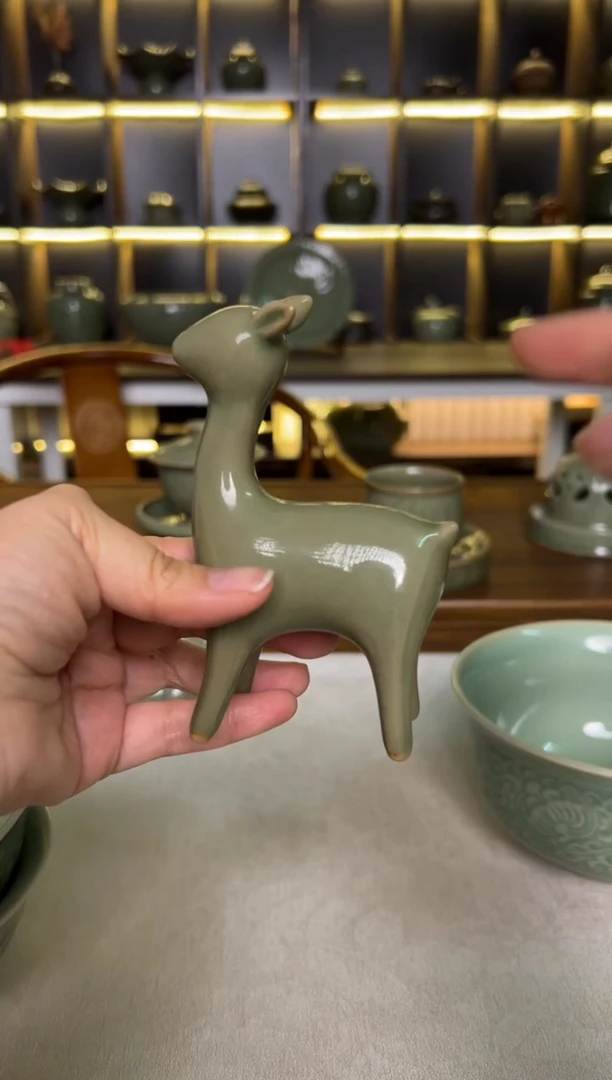 其他耀州窑秘色小鹿茶宠开片特价