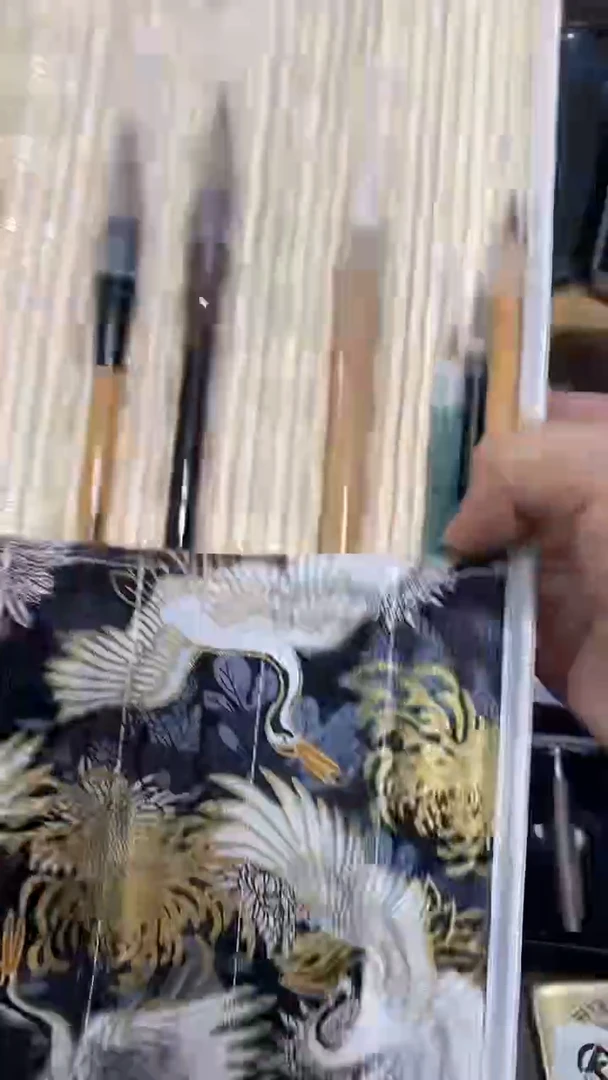 瓷片闪购商品  如图所示