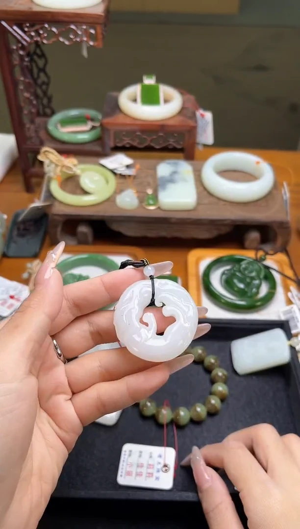 吊坠(不含链)未镶嵌和田玉伶*新疆黑山 凤九