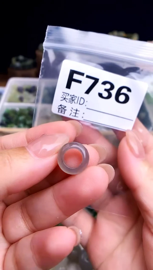 颈饰未镶嵌和田玉嗨****)1