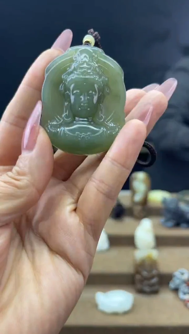 颈饰未镶嵌和田玉1