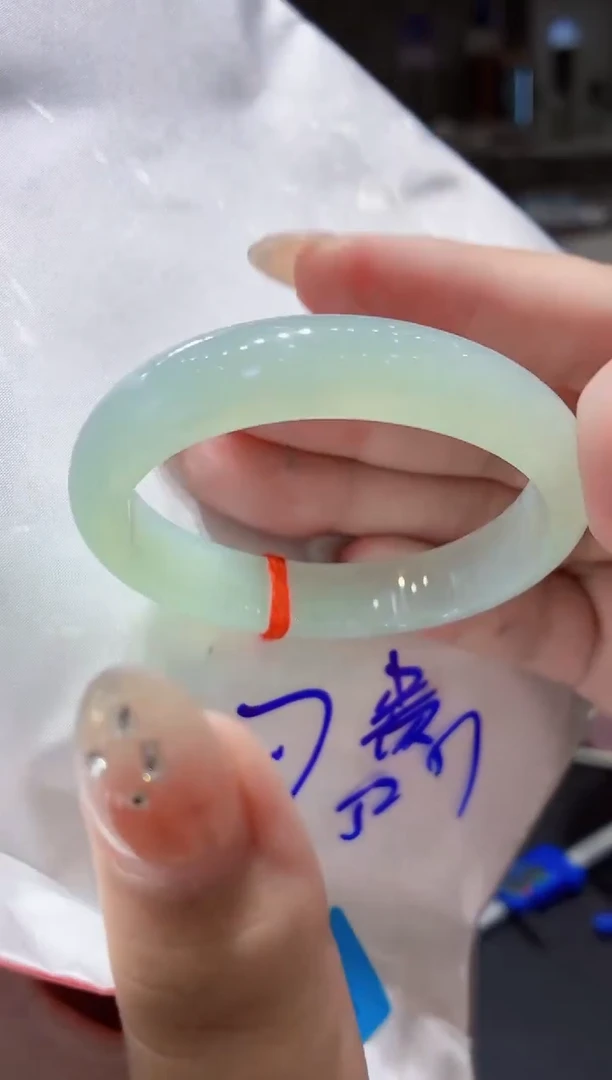 未镶嵌手镯翡翠翡翠手镯