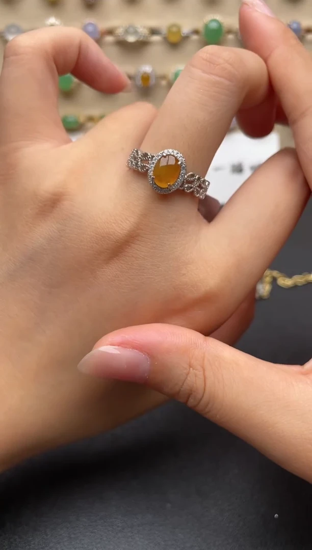 银S925镶嵌戒指翡翠一物一证一礼盒