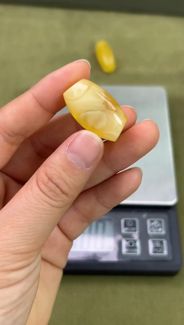 裸石琥珀未镶嵌琥珀蜜蜡吊坠