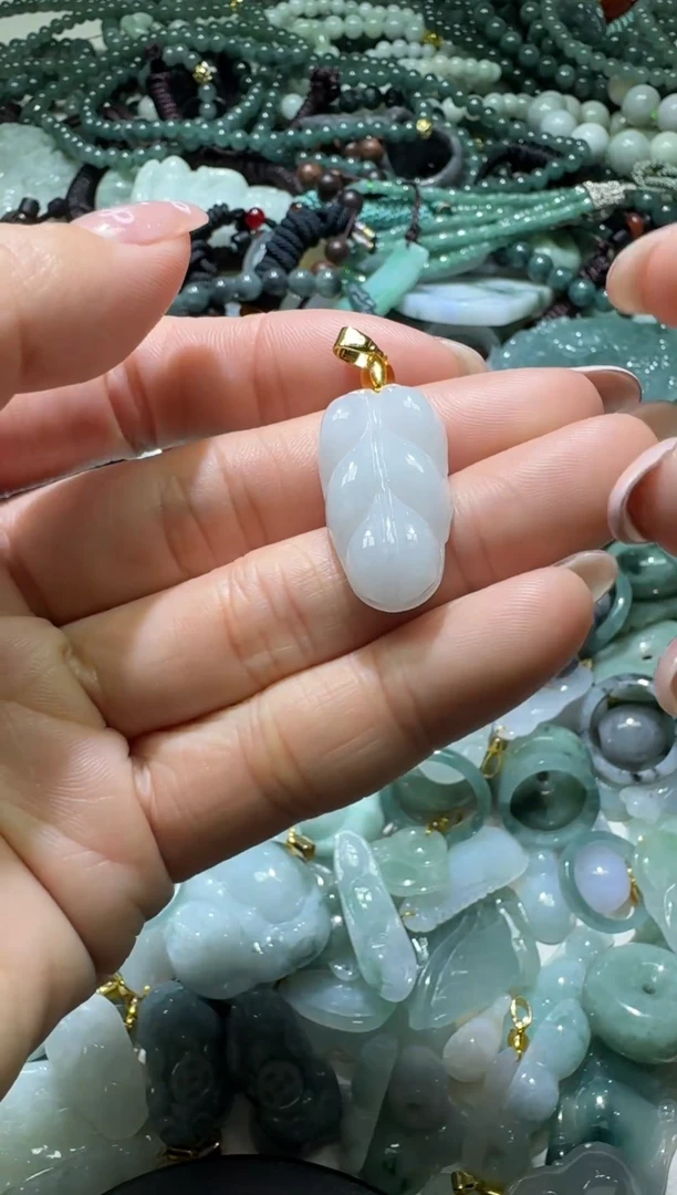 吊坠(不含链)未镶嵌翡翠1