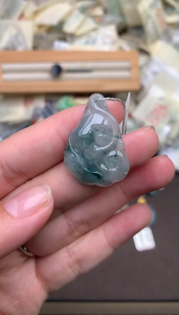 翡翠挂件未镶嵌—
