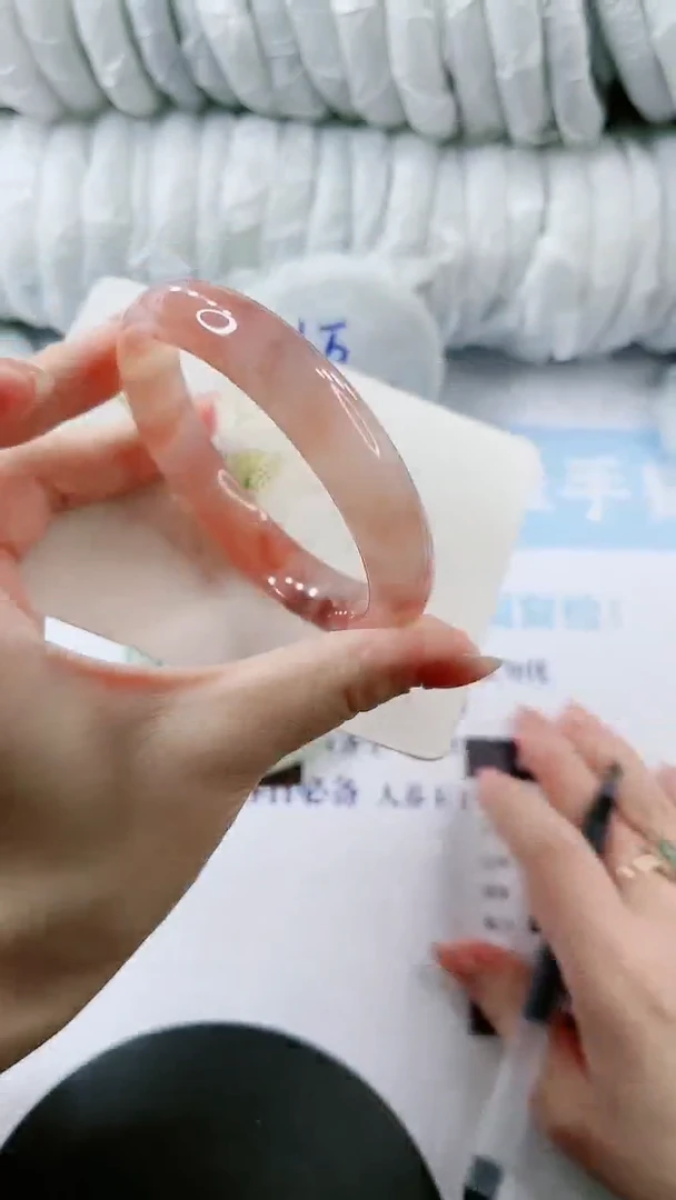 【闪购商品】石英质玉手镯未镶嵌多样性发货L199