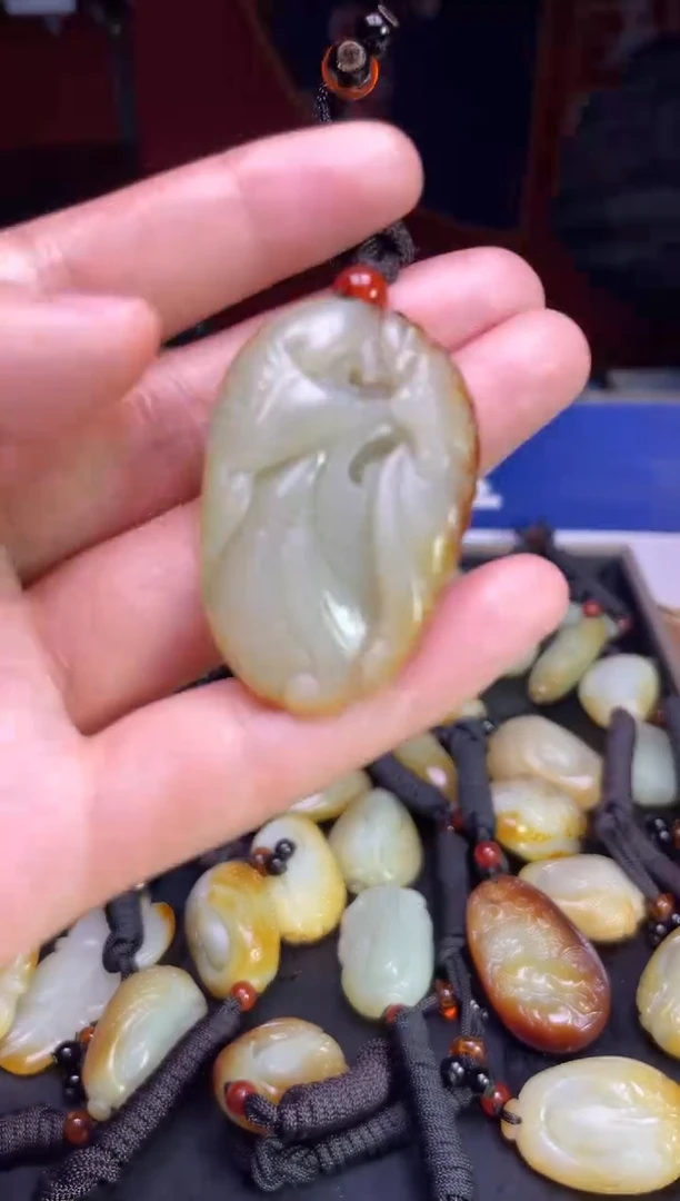 颈饰未镶嵌和田玉123