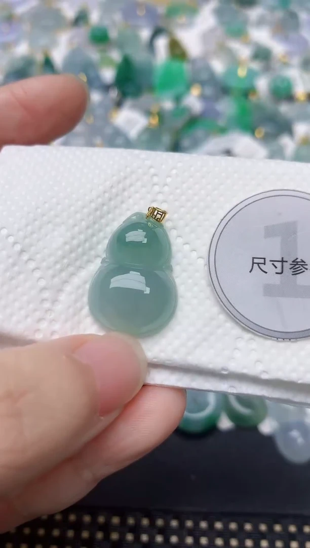 颈饰18K金镶嵌翡翠天然缅甸A货翡翠