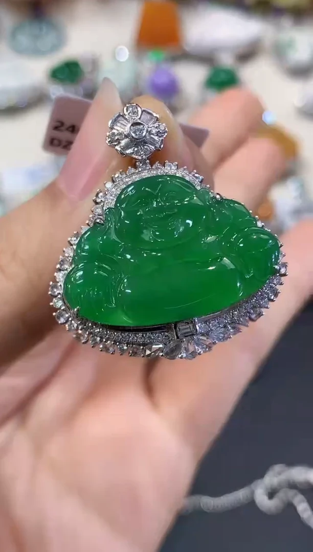 吊坠(不含链)18K金镶嵌翡翠C252