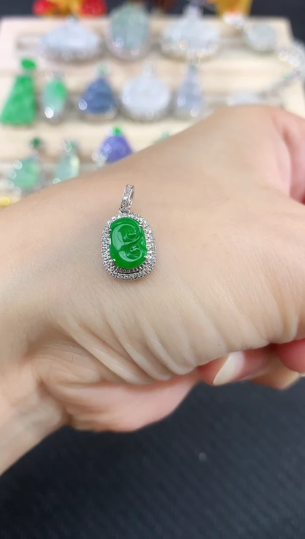 吊坠(不含链)18K金镶嵌翡翠29|2980