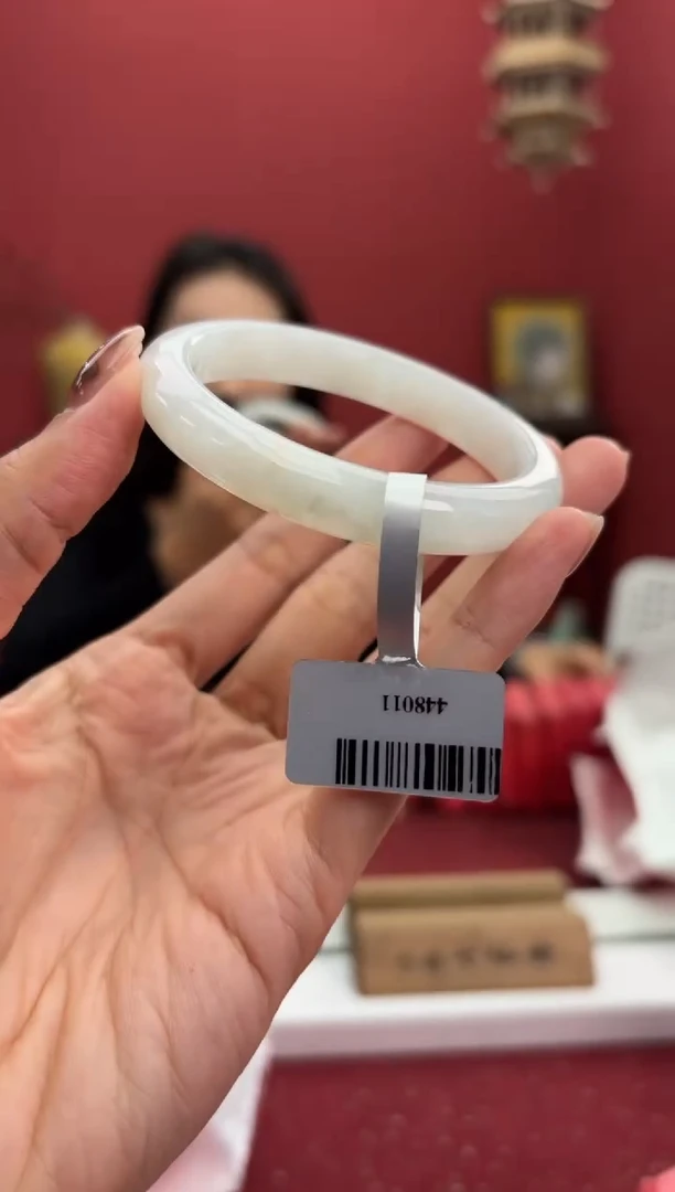 【闪购商品】翡翠手镯未镶嵌2手镯