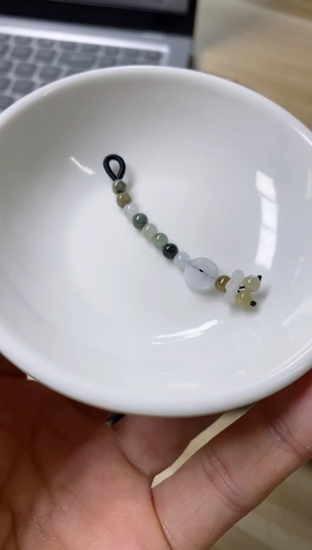 【闪购商品】翡翠颈饰未镶嵌天然缅甸翡翠A货手机挂