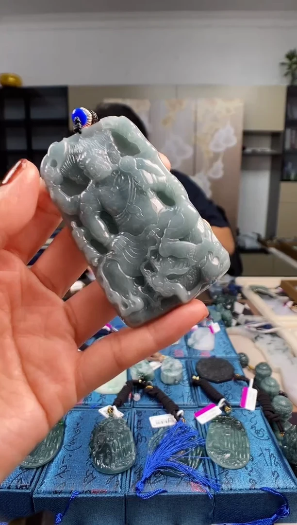 颈饰未镶嵌翡翠多样性发其一