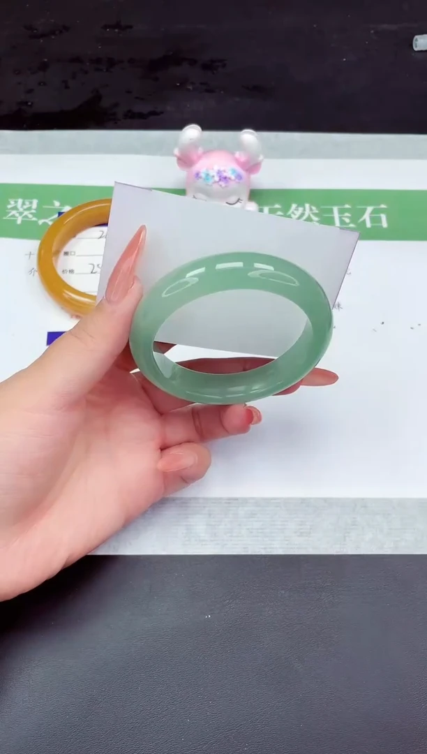 石英质玉手镯未镶嵌D264-56+