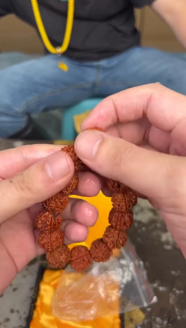 精美手串（无礼盒）