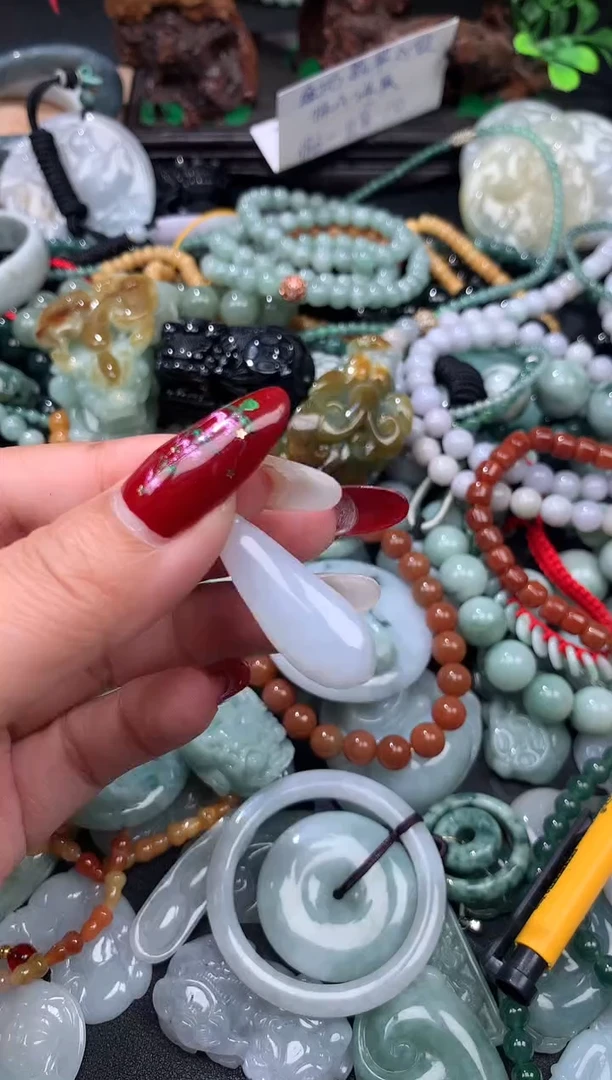 颈饰未镶嵌翡翠25