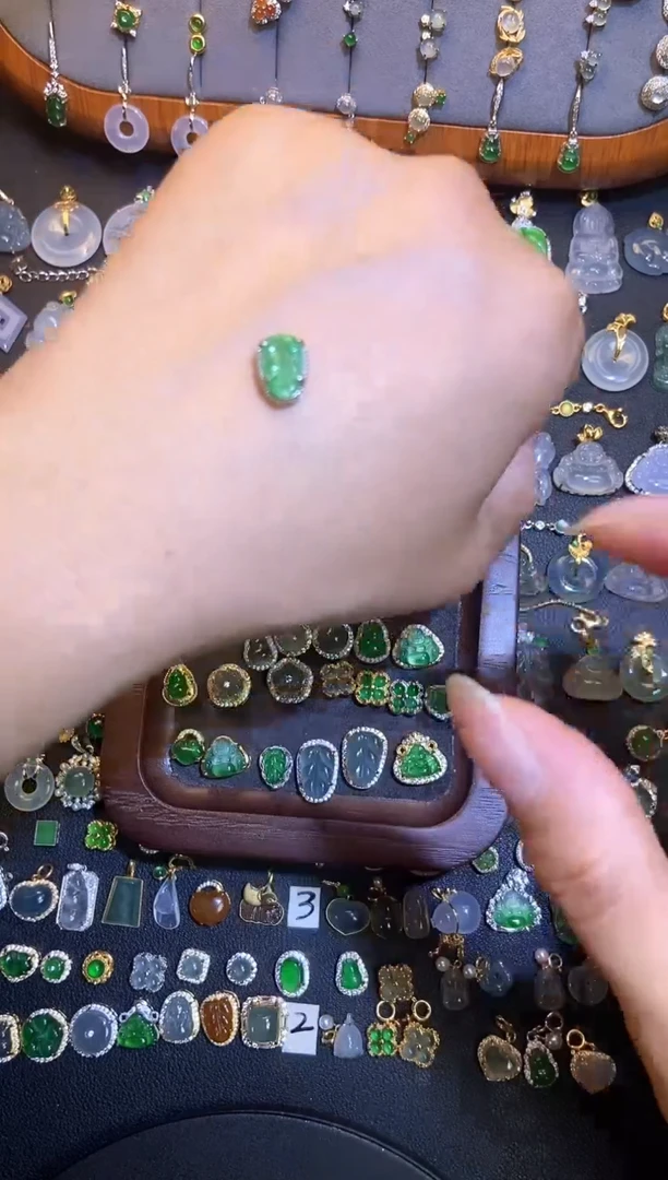 翡翠银S925镶嵌颈饰天然a货翡翠