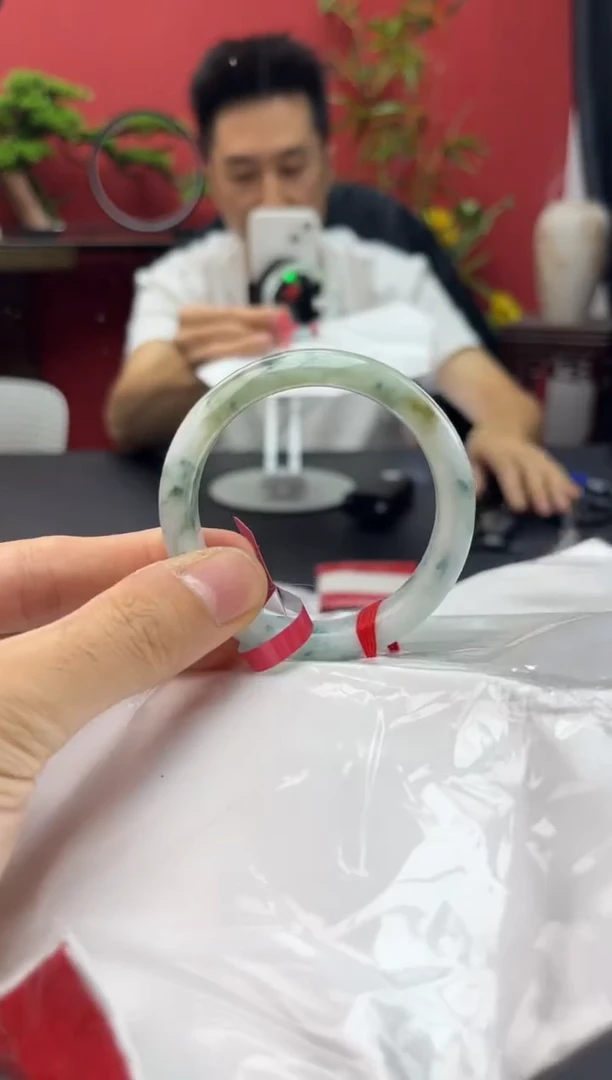 未镶嵌手镯翡翠7