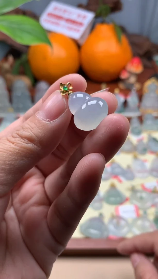 【闪购商品】翡翠颈饰18K金镶嵌葫芦