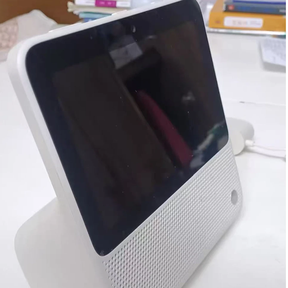 语音控制触碰屏幕需外接电源