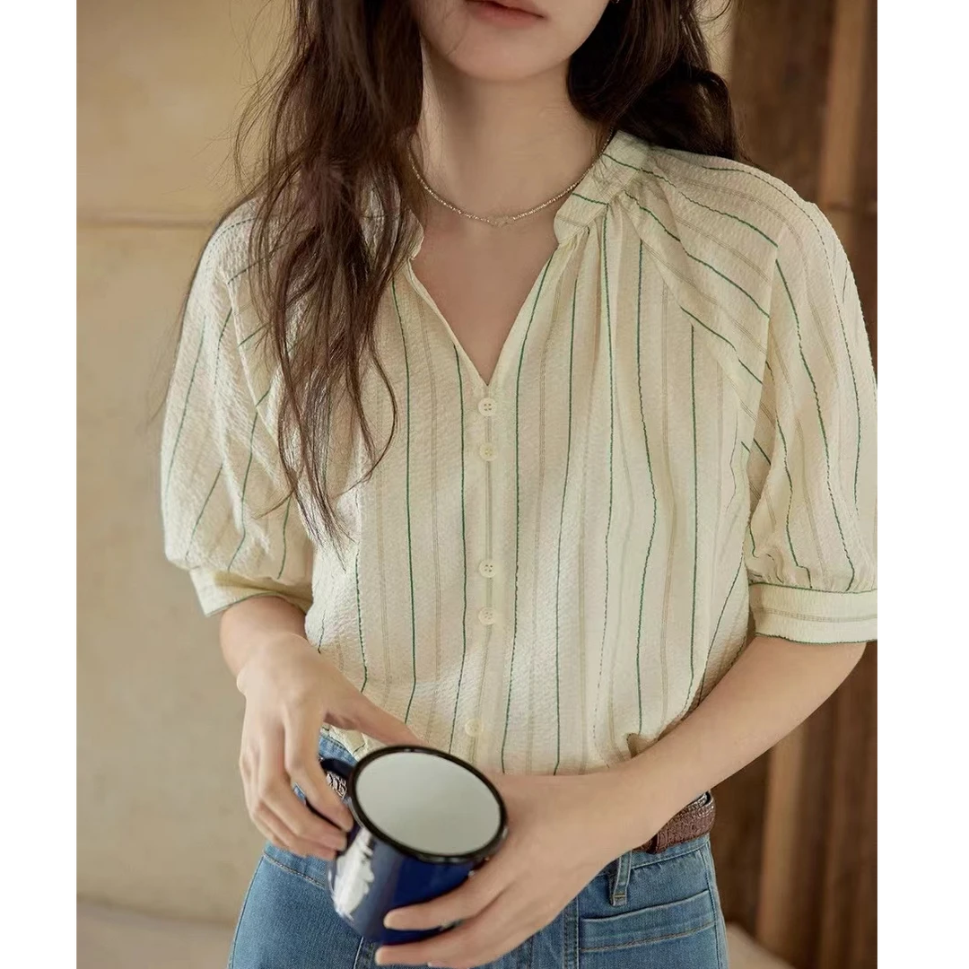 法式盐缩条纹v领衬衫女夏季2025新款短袖衬衣上衣6693