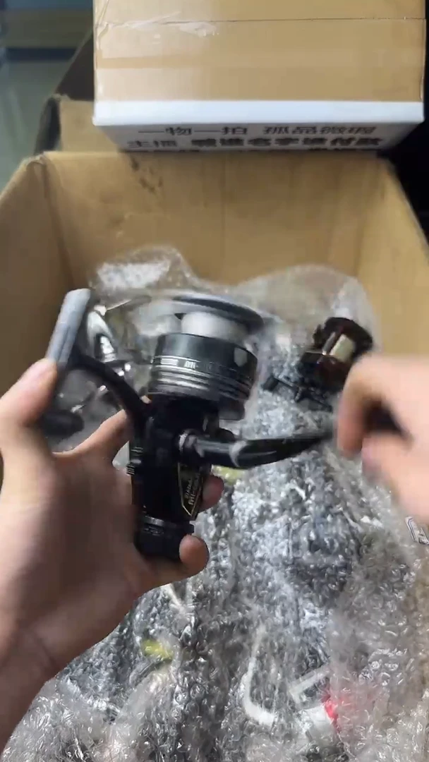 坦**?微瑕钓鱼轮，直播间讲解为准，看清楚再拍，如有拆卸不退换