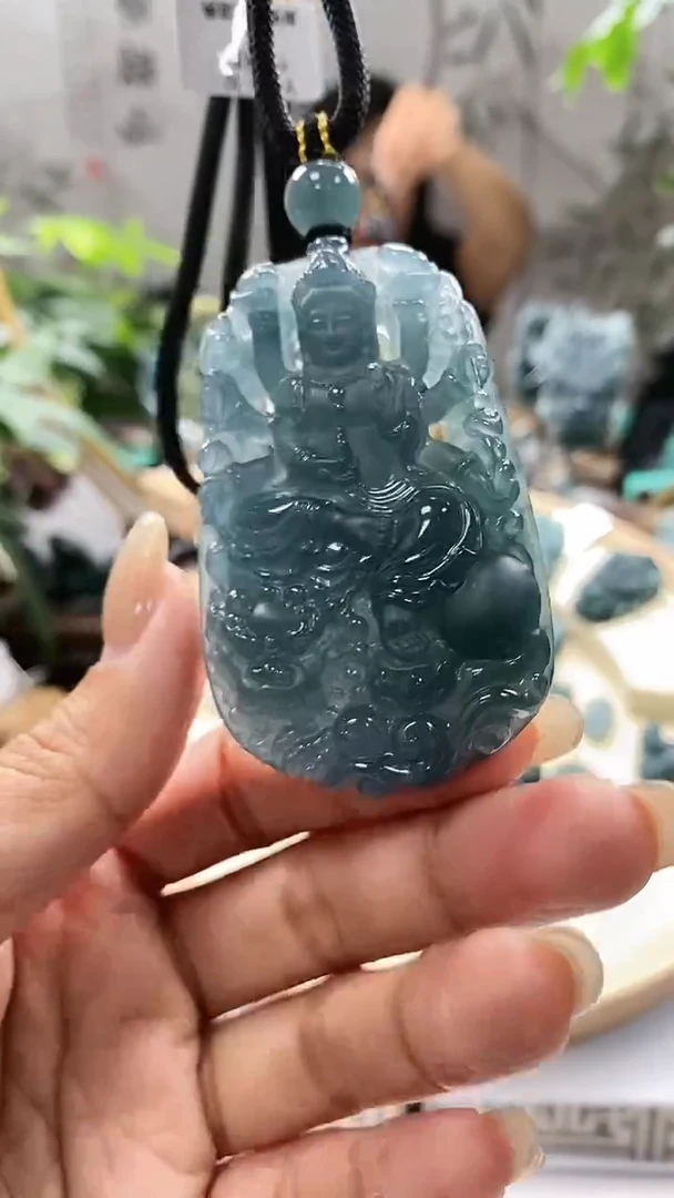 翡翠未镶嵌颈饰༺****༻翡翠