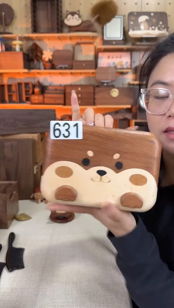 木631乌檀木柴犬纸巾盒