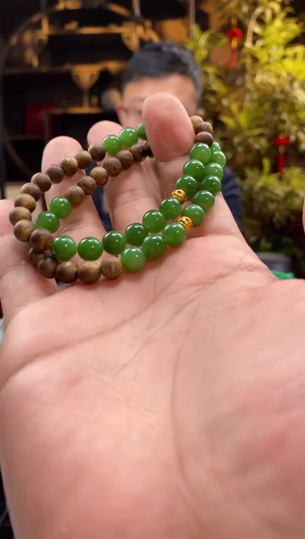 【闪购商品】未镶嵌和田玉手串（31）2/3带配珠配饰多样性随机发其一