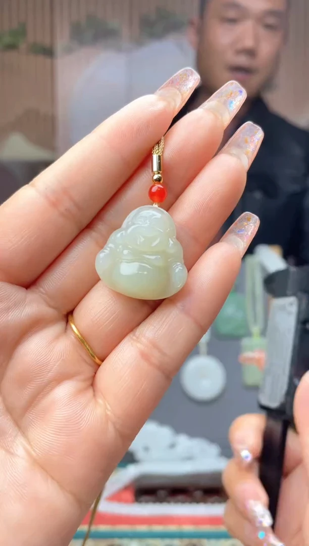 和田玉未镶嵌颈饰拍一发一