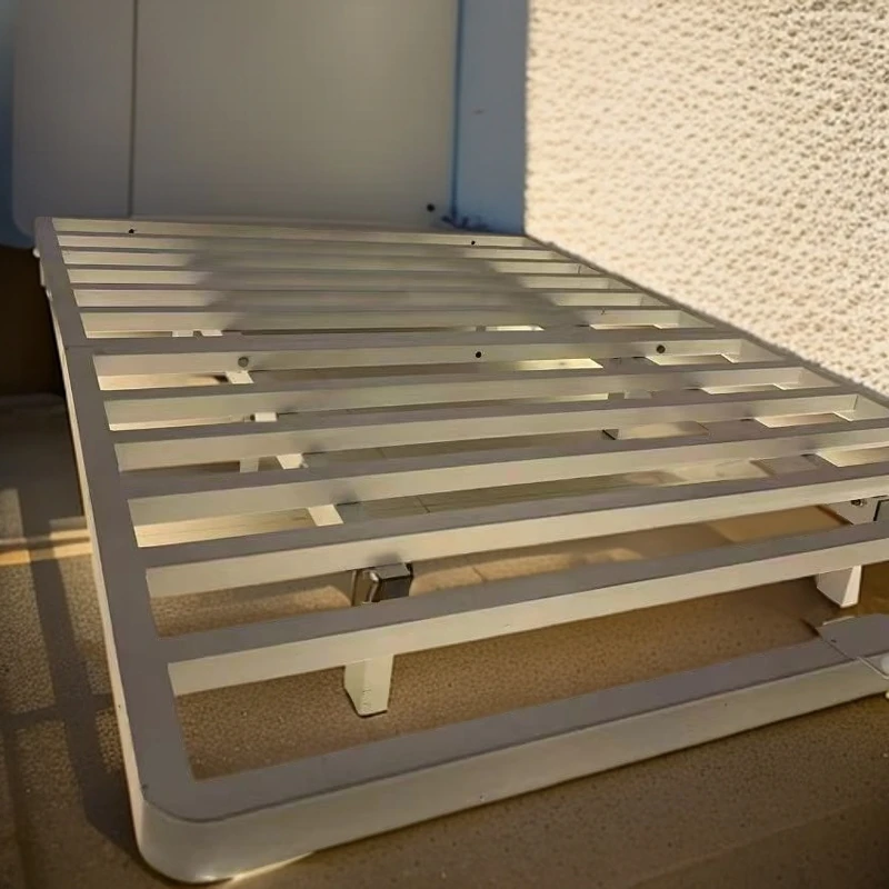 单人榻榻米极简磨光金装饰铁艺白色主卧北欧铁艺床轻奢大床烤漆