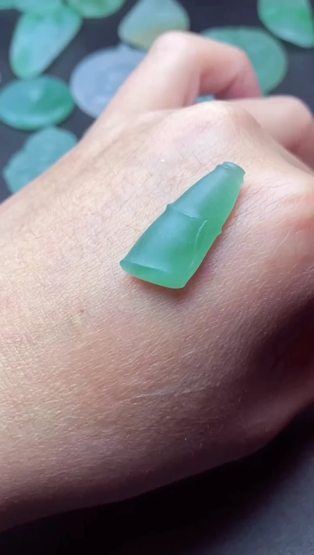 未镶嵌定制翡翠a货翡翠