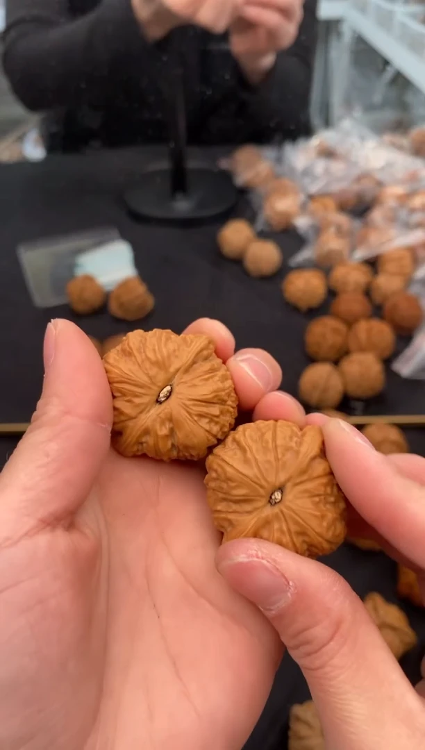 【闪购商品】文玩核桃把件乾隆磨34-t107