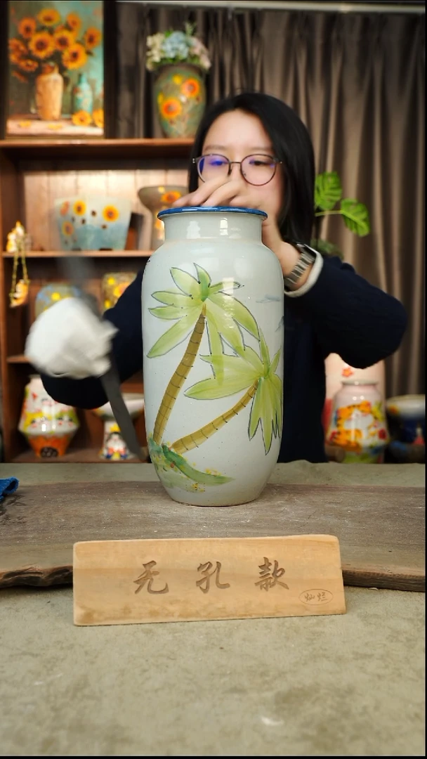 陶瓷3-77口径11高度30 无孔 1-2误差手工手绘会有些许区别