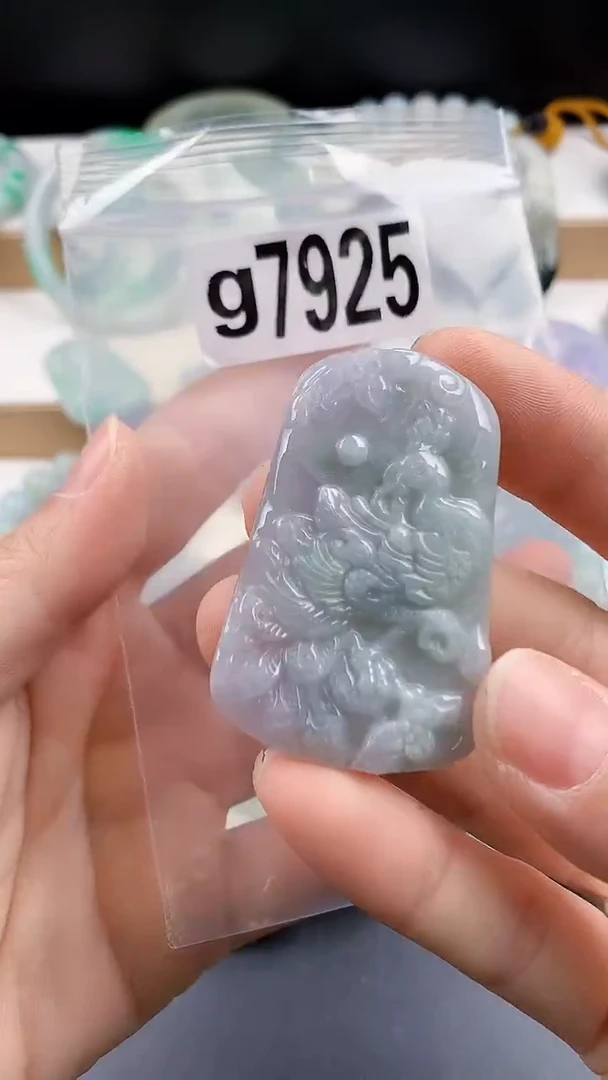 颈饰未镶嵌翡翠颈饰未镶嵌缅甸天然翡翠吊坠