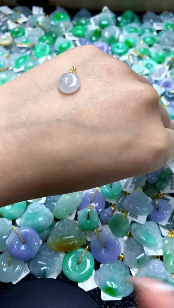 【闪购商品】翡翠颈饰18K金镶嵌1111111111111