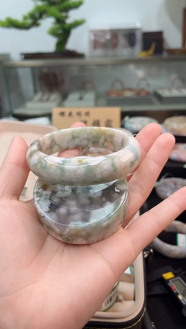 未镶嵌手镯石英质玉62圈口（赠品镯心）2S9869