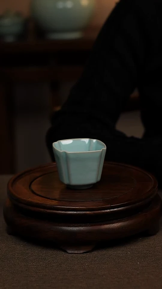 瓷片天青色四方八角杯70ml微瑕不带礼盒