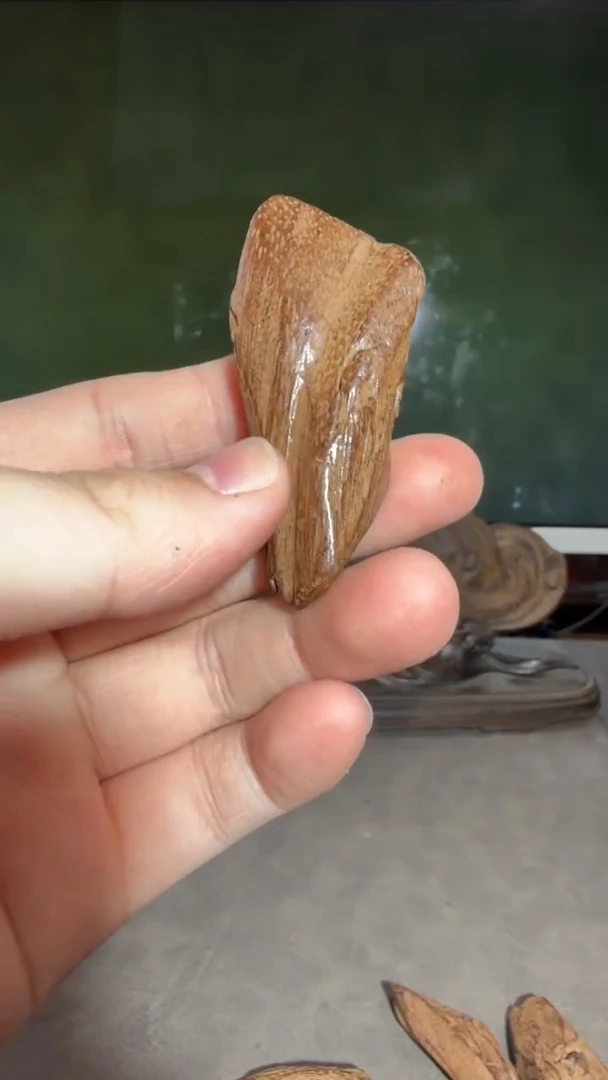 沉香手把件多样性发一