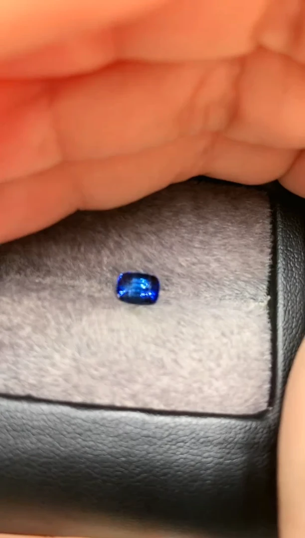 【闪购商品】定制蓝宝石裸石未镶嵌枕型 无烧蓝宝石 1.08ct