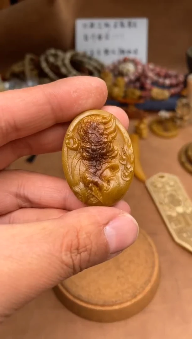 【闪购商品】牛骨其他杂件043-鹿角雕刻大黑天