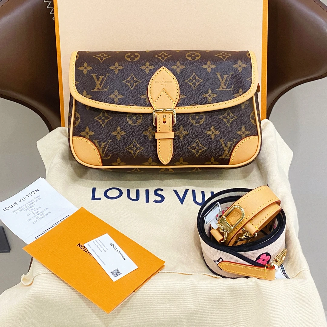 全新未使用 LouisVuitton/路易威登 Dione系列法棍包/7QH37631