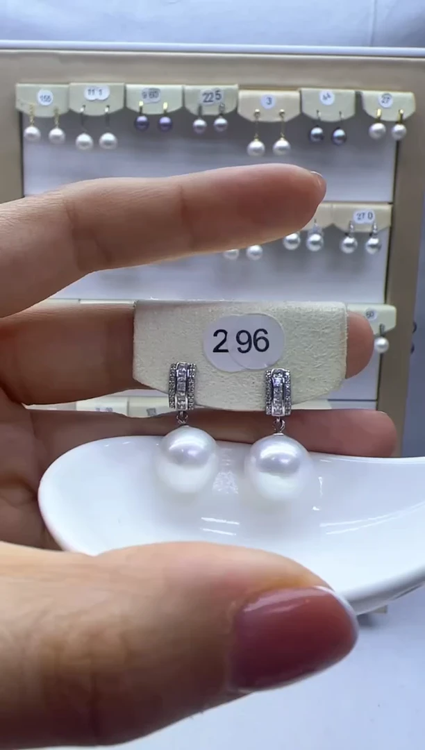 【闪购商品】淡水珍珠耳饰银S925镶嵌196